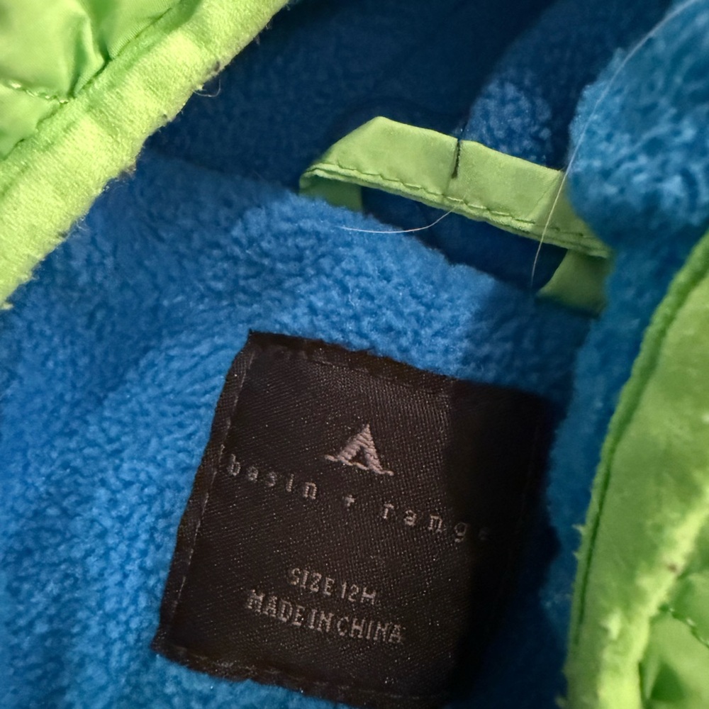 Basin + Range Snowsuit - Picture 2 of 3